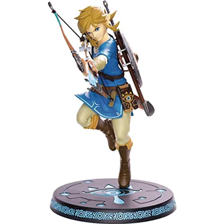Dark Horse Deluxe Legend of Zelda Breath of The Wild Link Fig