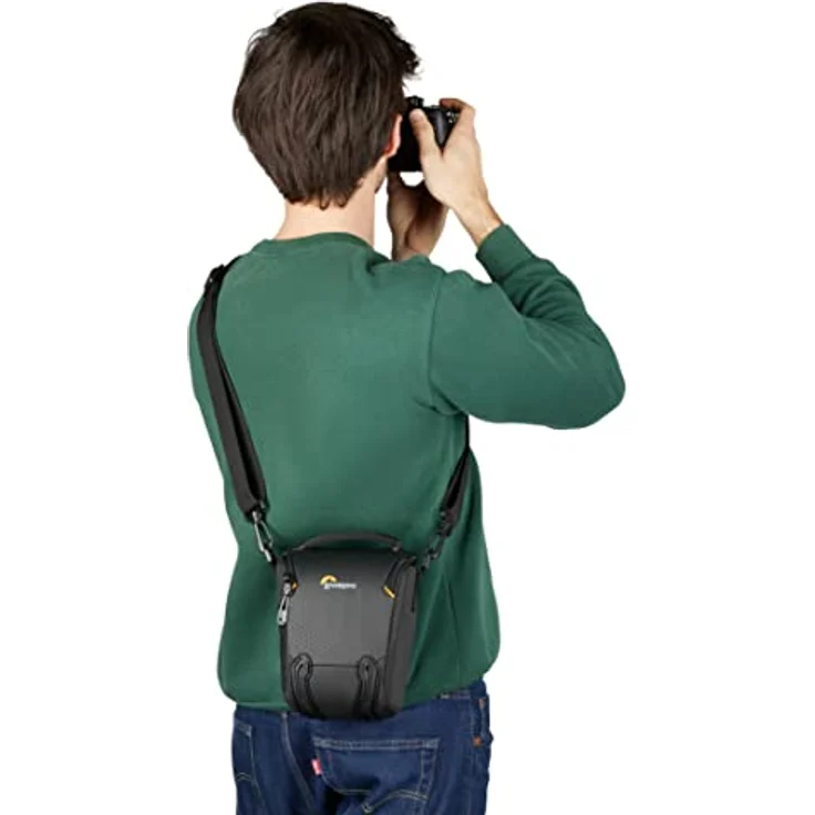 Lowepro Adventura TLZ 30 III, Camera Shoulder Bag with Adjustable/Removable Shoulder Strap, Bag for Mirrorless Camera, Compatible with Sony Alpha 7 Series and Canon Rp, Black – Bild 4