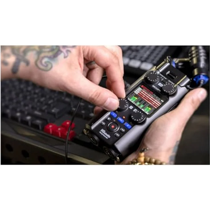 Zoom Audio H5 Studio, Digitaler Audio-Recorder mit X/Y Stereo-Mikrofonkapsel, 6-Spur Aufnahme, USB-Interface und 32-Bit Float-Technologie – Bild 5