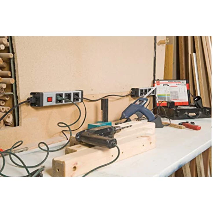 Kopp Powerversal Steckdosenleiste 4-fach, 1,40 m Zuleitung, 3600W-16A, 90° gedrehte Anschlüsse, Mehrfachsteckdose mit Schutzkontakt, Wandmontage, ohne Schalter, Farbe Silber-Schwarz, 226120010 – Bild 3