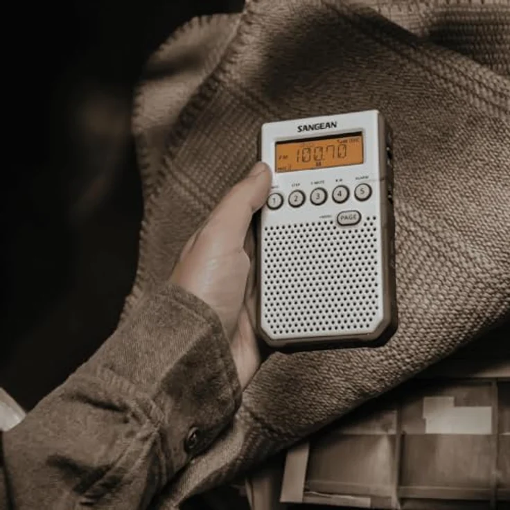 Sangean Pocket Radio DT-800, 40 Senderspeicher (20FM, 20 AM), LCD Display, APS – Bild 3