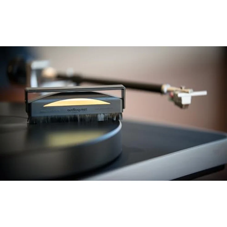 AudioQuest Record Brush Antistatic Plattenbürste aus Carbon – Bild 3