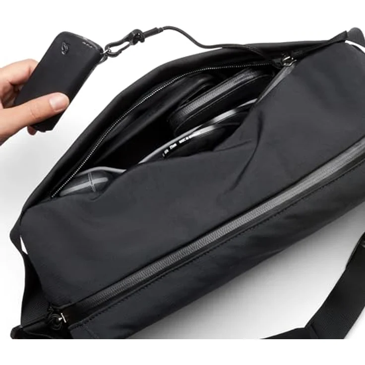 Bellroy Venture Camera Sling, Foto-Schultertasche mit gepolsterten Trennwänden, abnehmbarem Tragegurt und wasserabweisendem Recycling-Gewebe - Schwarz – Bild 2