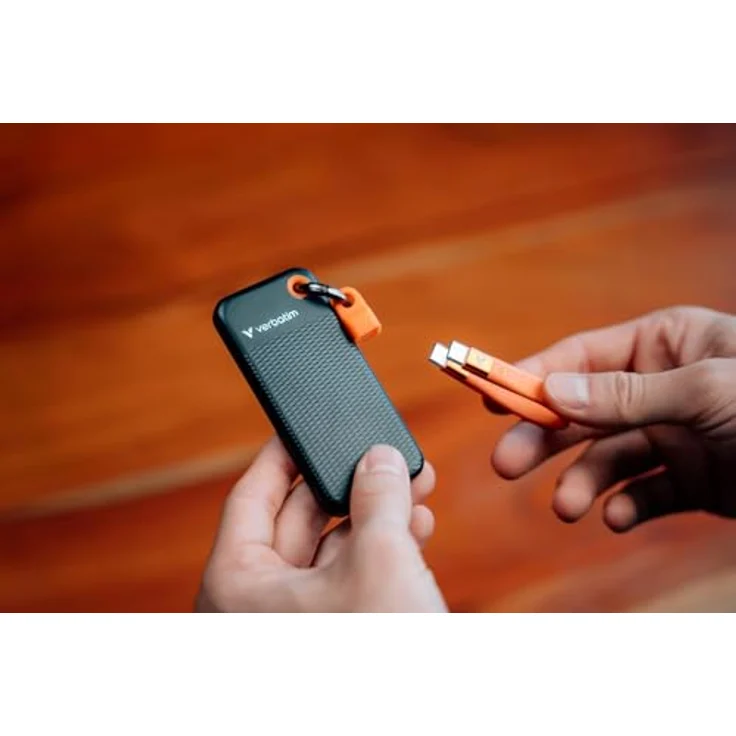 Verbatim 2 TB Pocket SSD USB 3.2 Gen 2 mit Schlüsselanhänger, Schwarz/Orange – Bild 2