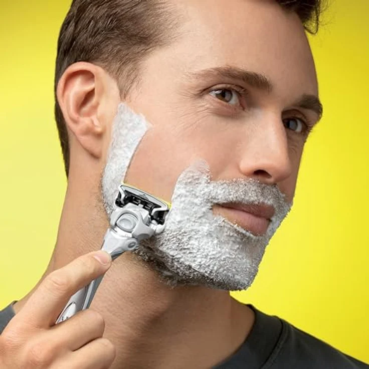 Wilkinson Sword Hydro 5 Skin Protection Advanced Rasierer mit 5 Karbon-beschichteten Klingen, blau – Bild 3