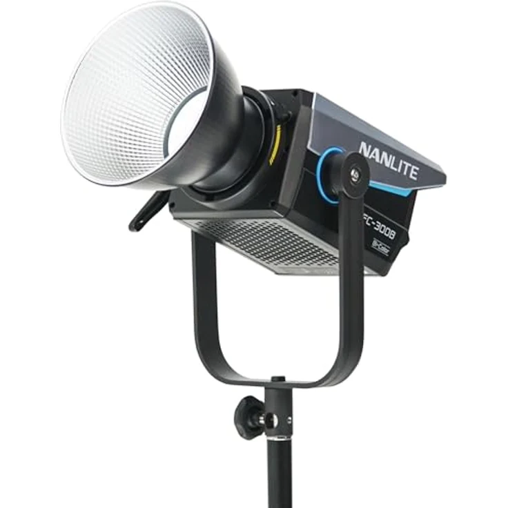 NANLITE FC-300B Bi-Color Reportage- und Studio-Scheinwerfer mit 350W LED, 2700 - 6500K, bis zu 37340 Lux, inklusive Transporttasche – Bild 1