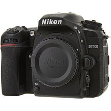 Image for Nikon D7500 Digital SLR im DX Format (20,9 MP, EXPEED 5-Prozessor, AF-System mit 51 Messfeldern, ISO 100-51.200, 4K UHD Video incl. Zeitraffer Video)