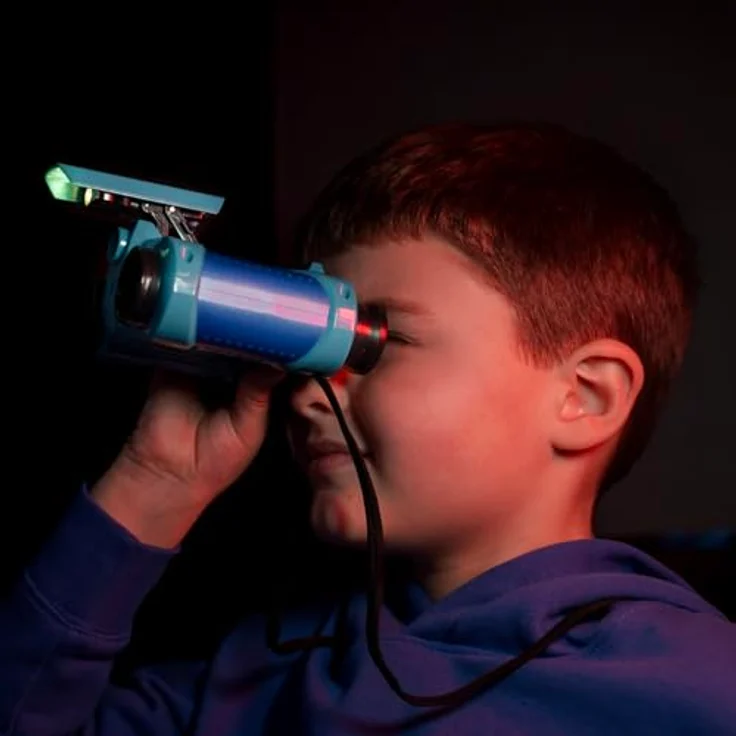 Die Spiegelburg Nature Zoom 18781, Nachtsichtgerät für Kinder, integriertes Licht und robustes Design für Outdoor Abenteuer – Bild 2
