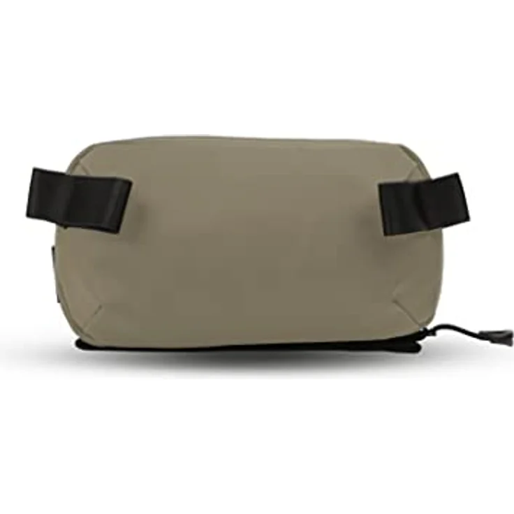 Wandrd Tech Pouch Small Yuma Tan, witterungsbeständige Kamera Schultertasche mit 1 l Volumen, Braun – Bild 3