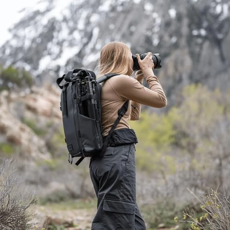 Wandrd PRVKE 31L Black V4, Fotorucksack mit 31 l Volumen, wasserabweisend, anpassbare Innenaufteilung, Laptopfach bis 15 Zoll, schwarz – Bild 4