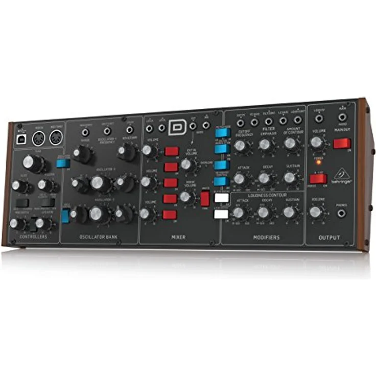 Behringer Model D, Monophoner Analog Synthesizer mit triple-VCO Design und 24dB Kaskaden-Filter – Bild 3