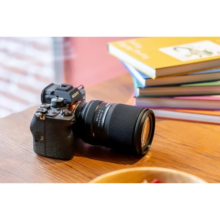 TAMRON 28-300mm F/4-7.1 Di III VC VXD, Objektiv für Sony E-Mount in Schwarz – Bild 3