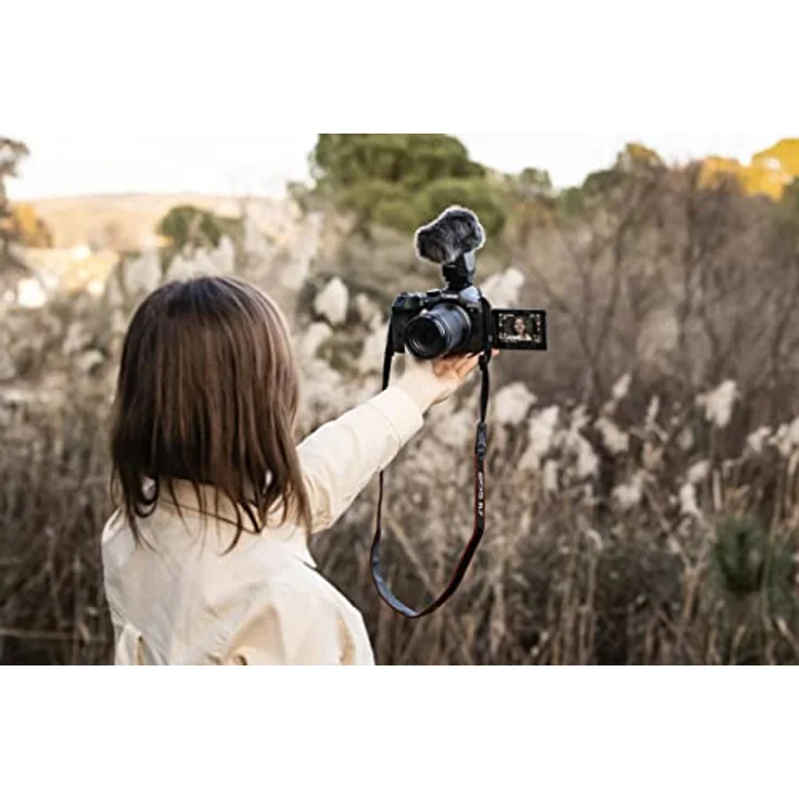 Canon EOS R7 Kamera spiegellose Camera + RF-S 18-150mm F3.5-6.3 is STM Objektiv (DSLR Upgrade, Hybridkamera, 4K/30p Videoaufnahmen, bis zu 15 B/s, WLAN) schwarz – Bild 4