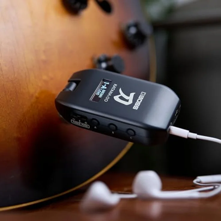 Boss by Roland Katana GO Amp Plug, Kopfhörer-Verstärker für Gitarre/Bass mit USB-C, 10 Verstärkertypen, 60 Effekten, Tasche und Reinigungstuch – Bild 6