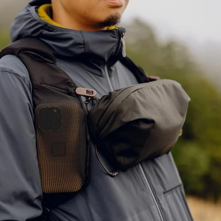 Peak Design Outdoor Sling 2L, Kameratasche für Schulter- und Hüfttrageweise, wetterfest, rot – Bild 4