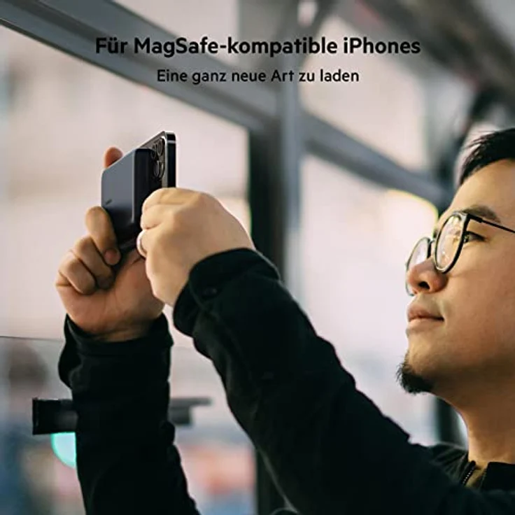 Belkin magnetische drahtlose Powerbank 2,5 K (portables Ladegerät, kompatibel mit MagSafe, für iPhone 14-Modelle, 2500 mAh, kompakte Ausführung zum Schnellladen USB-C/USB-C-Kabel enthalten) – Schwarz – Bild 2