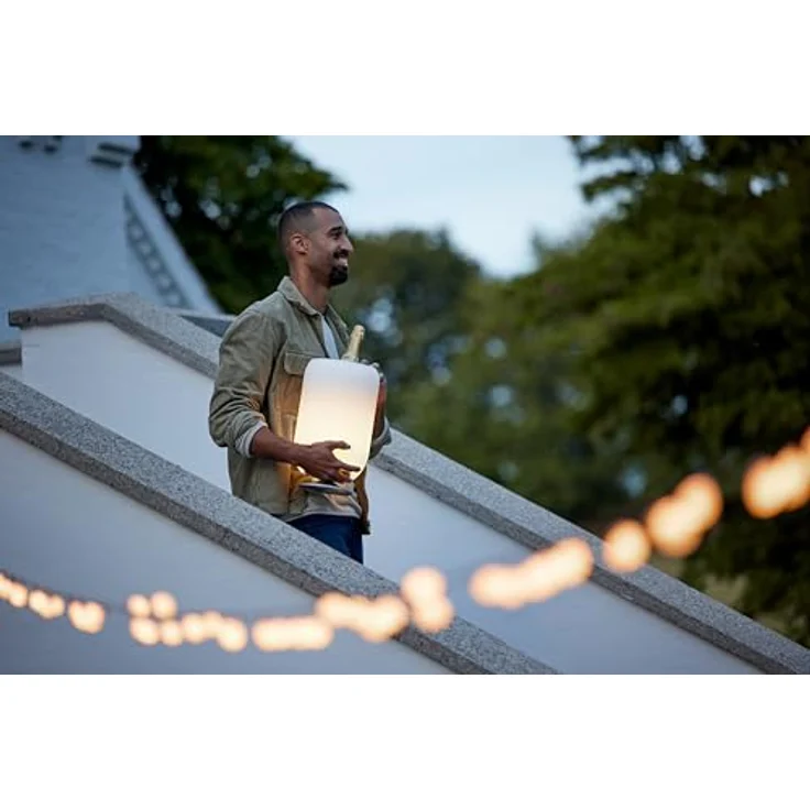 Kooduu Atmos Tragbare Lautsprecherlampe - Dimmbares LED-Licht, drahtloser Bluetooth-Lautsprecher mit integriertem Weinflaschenhalter - Innen- und Außendekoration, Messing – Bild 4