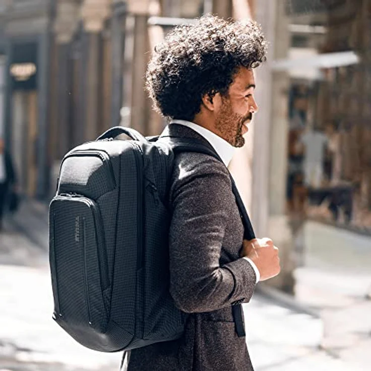 Thule Crossover 2, 30L Laptop-Rucksack mit SafeZone Schutzfach und RFID-blockierendem Fach, schwarz – Bild 5