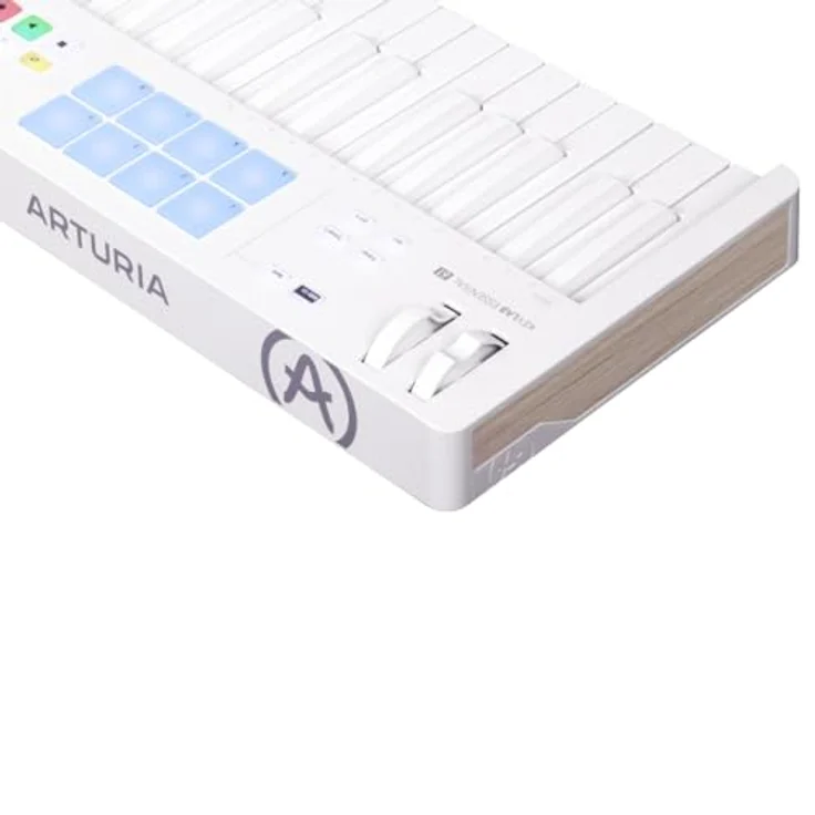 Arturia KeyLab Essential 61 Mk3 Alpine White - Masterkeyboard mit hochwertiger Verarbeitung und umfangreicher Ausstattung – Bild 3