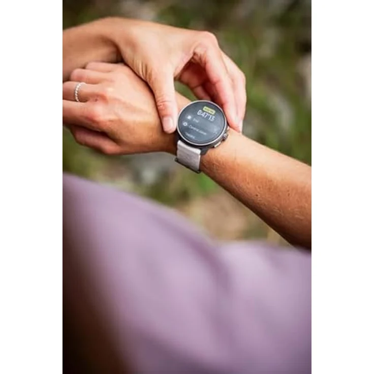 SUUNTO Race S Laufuhr mit AMOLED Touchscreen, Zweifrequenz GPS Sportuhr, Krone & Tastenbedienung, HRV & Schlafverfolgung, KI-basierter Trainingsplan, Kostenlose Offline-Karten, 50m Wasserdicht - Elegante Smartwatch in kompaktem Design, 1,32 Zoll AMOLED Display, bis zu 30 Stunden GPS, Menstruationszyklus-Tracking – Bild 5