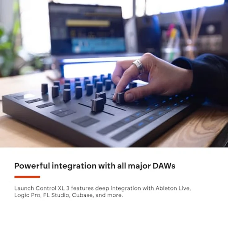 Novation Launch Control XL 3, MIDI-Bedienoberfläche und Mixer mit 8 Fadern, 24 Endlosdrehreglern, 5-Pin-MIDI und Software-Bundle für DAW-Integration – Bild 2