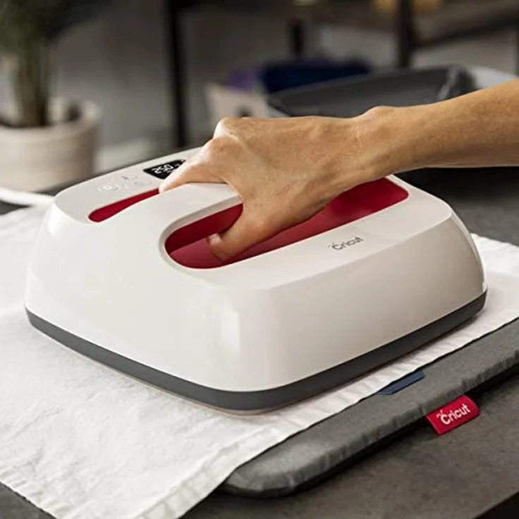 Cricut Easypress 30x30cm, Bügelunterlage grau mit optimaler Wärmeleitung und feuchtigkeitsabsorbierender Schicht – Bild 4