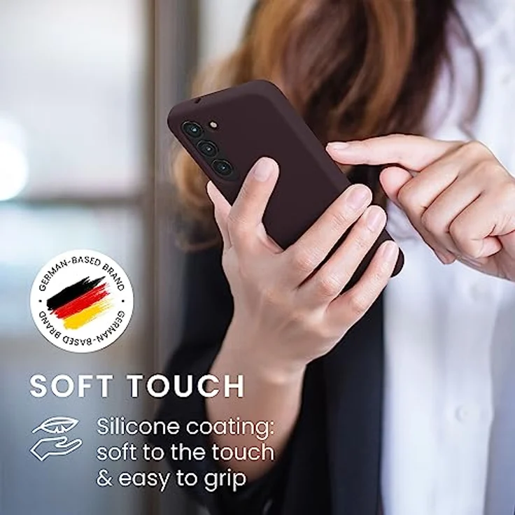 kwmobile Samsung Galaxy S23 Hülle - dünnes Silikon Case - stoßfeste Handyhülle - Kabelloses Laden - Brombeere – Bild 4
