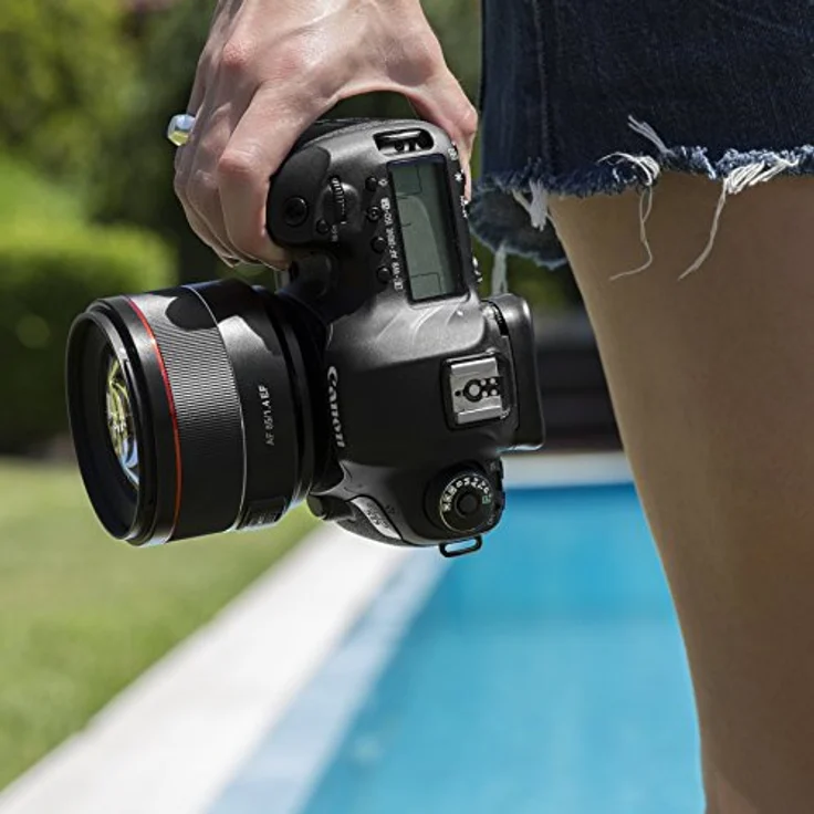 Samyang AF 85mm F1.4 EF - 85mm Festbrennweite Autofokus Vollformat Objektiv für Canon Spiegelreflex DSLR Vollformat und APS-C Kameras mit Canon EF Mount, 77mm Filtergewinde – Bild 2