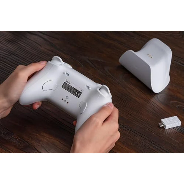 8bitdo Ultimate 2 Wireless Gaming Controller für Windows und Switch, Weiss, mit TMR Joysticks, anpassbarer RGB-Beleuchtung und programmierbaren Back Paddle Buttons – Bild 8