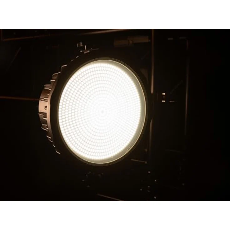 FutureLight PRO Slim Strobe SMD 840 WW, professioneller Scheinwerfer mit SMD-Technologie und warmweißem Licht – Bild 7