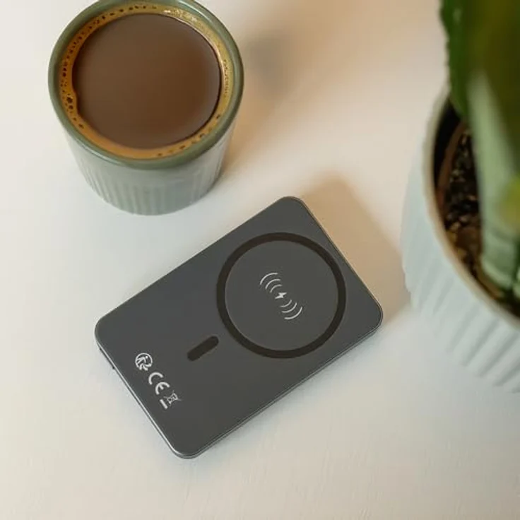 Forever Magnetische Powerbank 5000mAh, Kabellose Powerbank mit USB-C und 15W Drahtloses Laden, Schwarz - Kompakt für iPhone und kompatible Geräte – Bild 5