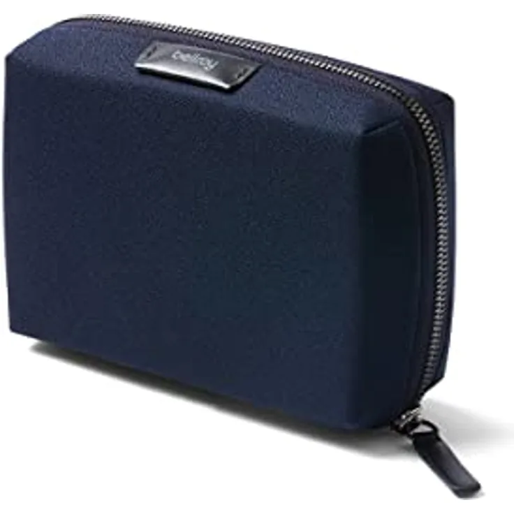 Bellroy Tech Kit Compact, schlanker Organizer für Technik-Zubehör, Navy