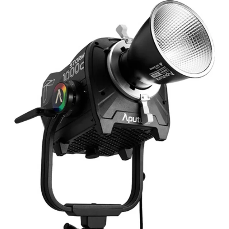 Aputure Storm 1000c, LED-Strahler mit BLAIR-CG Light Engine, Tunable Colour, ProLock Mount, IP65, inkl. 45° Hyper-Reflektor und Transportkoffer