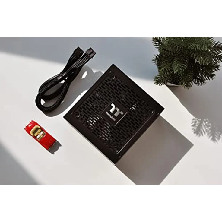 Thermaltake Toughpower PF3 1200W Gen 5 / ATX 3.0 / PCIe Gen 5 Ready/Smart Zero Fan / 80 Plus Platinum/Fully Modular – Bild 4