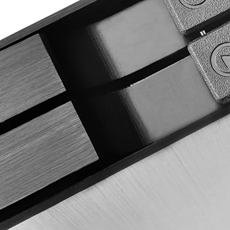 SilverStone SST-FS202B - trägerloser 3,5''Aluminium Hot Swap-Festplatten-Wechselrahmen für 2 x 2,5'' SAS-SATA-HDDs oder SSDs mit Metallschloss an jeder Einschubtür und Statusanzeige-LEDs, schwarz – Bild 11