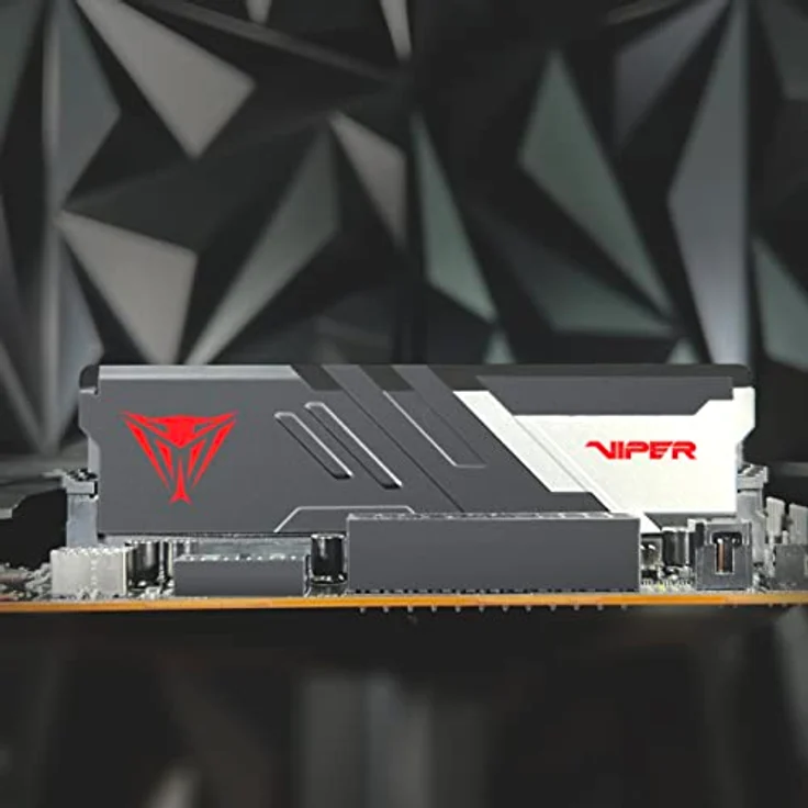 Patriot Viper Venom 5, DDR5 RAM 16GB (1x16GB) 5200MT/s CL36 UDIMM, schwarz-weißer Hitzeschild – Bild 3