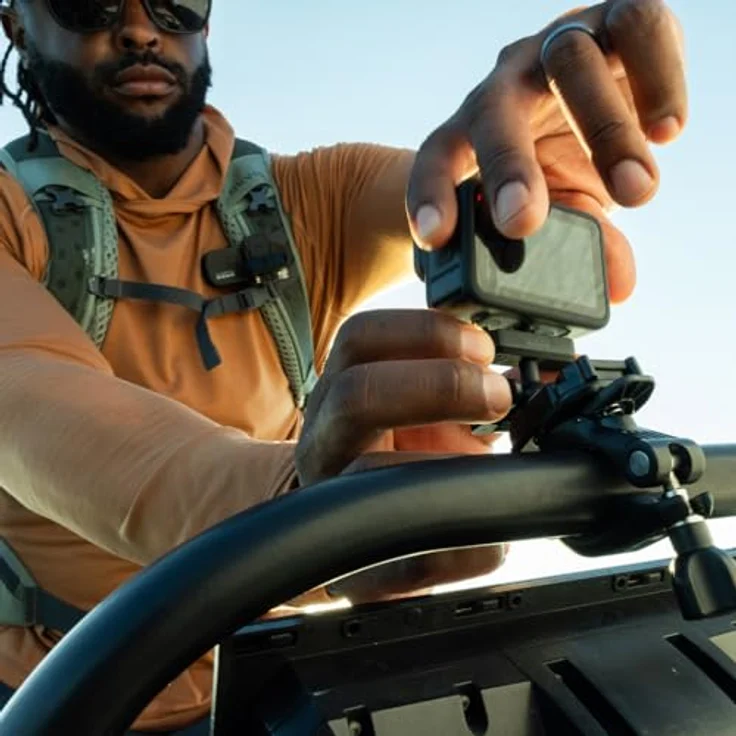 GoPro Magnetverschlusshalterung HERO13 Black – Schnelles Wechseln der Halterung mit magnetischer Doppelverriegelung – Bild 4