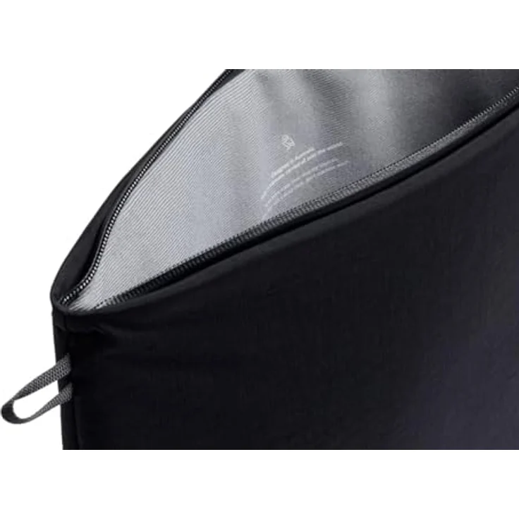 Bellroy Lite Laptop Sleeve (14"), minimalistische Notebooktasche aus wasserabweisendem Material, Schwarz – Bild 5