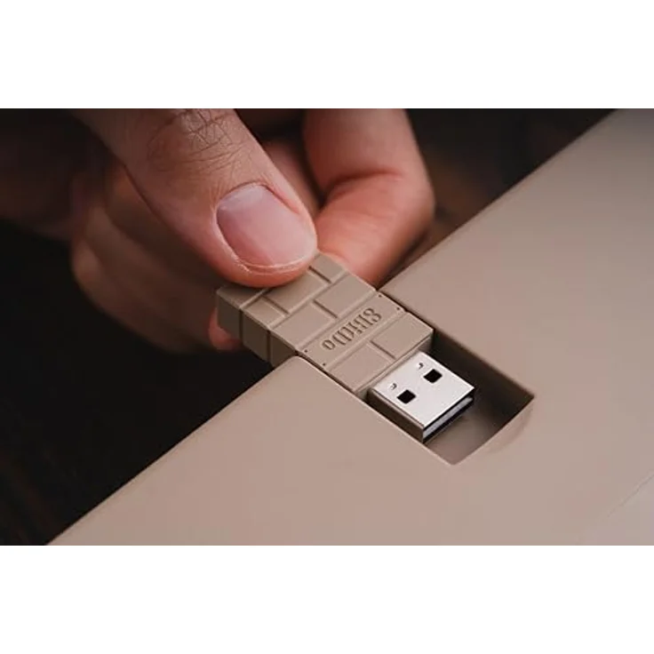 8bitdo Mechanical Keyboard C64 Ed. ISO (UK), Retro Tastatur in Beige mit drei Modi, programmierbaren Tasten und Kailh - Box V2 White Schaltern – Bild 5