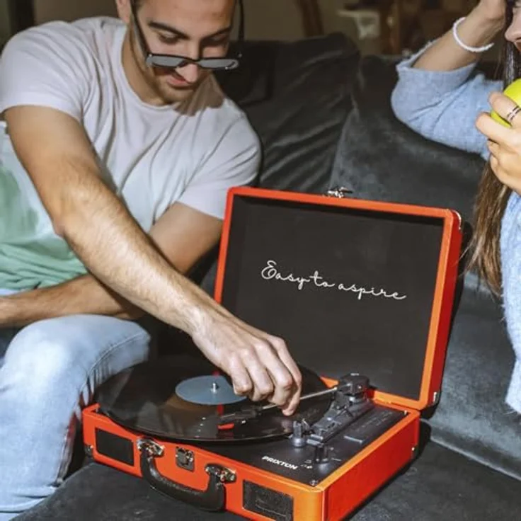 PRIXTON - Vintage Vinyl-Plattenspieler, Vinyl-Player und Musik-Player über Bluetooth und USB, 2 eingebaute Lautsprecher, Plattenspieler Koffer, Farbe Rot | VC400 – Bild 8