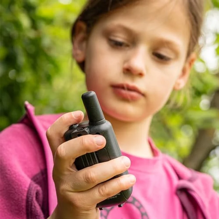 Bresser Junior Walkie Talkie, wiederaufladbare Funkgeräte für Kinder, blau, 6 km Reichweite, 8 Kanäle, Freihand-Modus, mit Taschenlampe – Bild 4