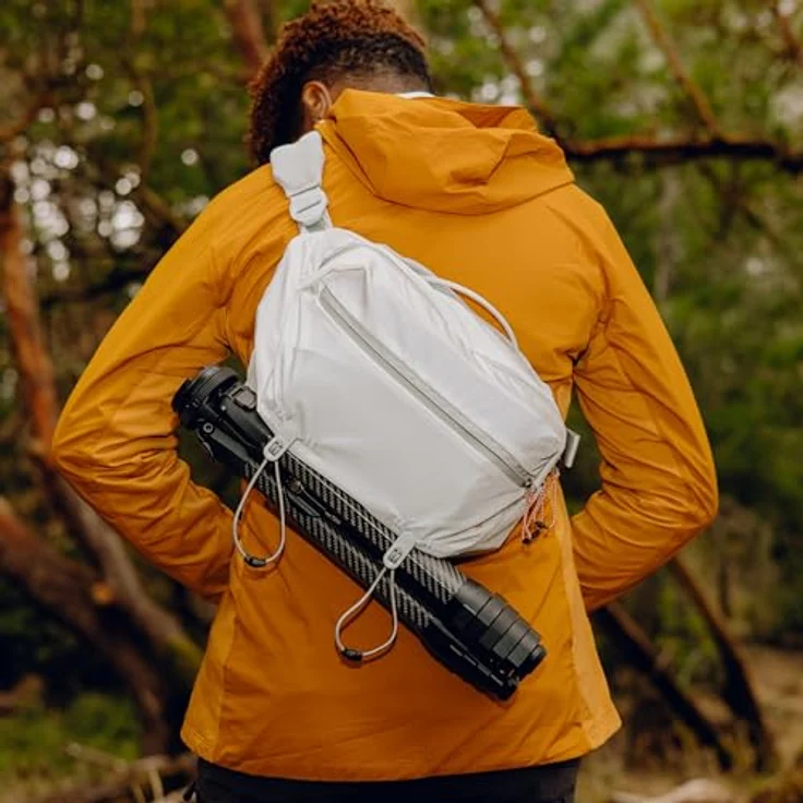 Peak Design Outdoor Sling 7L, Kamera Schultertasche mit 7,50 l Volumen, grau, wetterfest und vielseitig – Bild 5