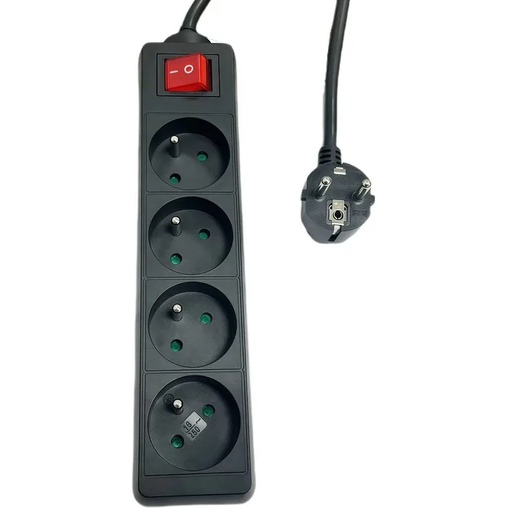 Microconnect MC-PSOO040150FRB Steckdosenleiste, 4 AC-Ausgänge, 1,5 m Kabellänge, 250 V, schwarz