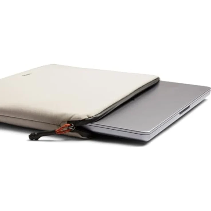 Bellroy Lite Laptop Sleeve 16", Notebooktasche aus recyceltem, wasserabweisendem Material, Weiss – Bild 2