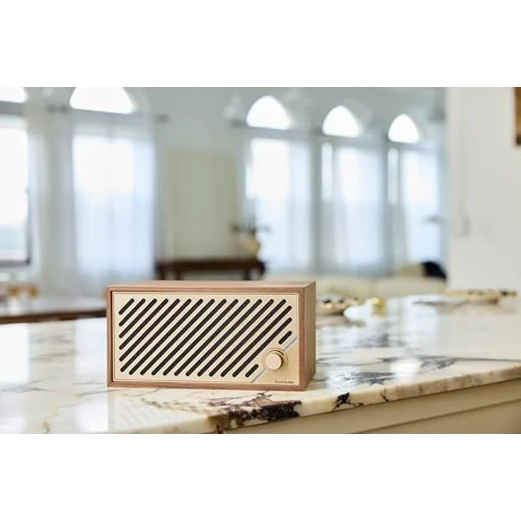 Tivoli Audio Model Two Digital (Walnut/Gold), elegantes Design und verbesserte Klangqualität – Bild 4