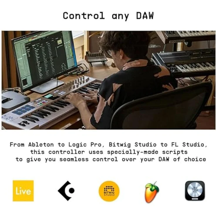 Arturia - KeyLab Essential 49 mk3 - MIDI Controller-Keyboard für die Musikproduktion - 49 Tasten, 9 Drehregler, 9 Fader, ein Modulationsrad, ein Pitch-Bend-Rad, 8 Pads - Schwarz – Bild 5