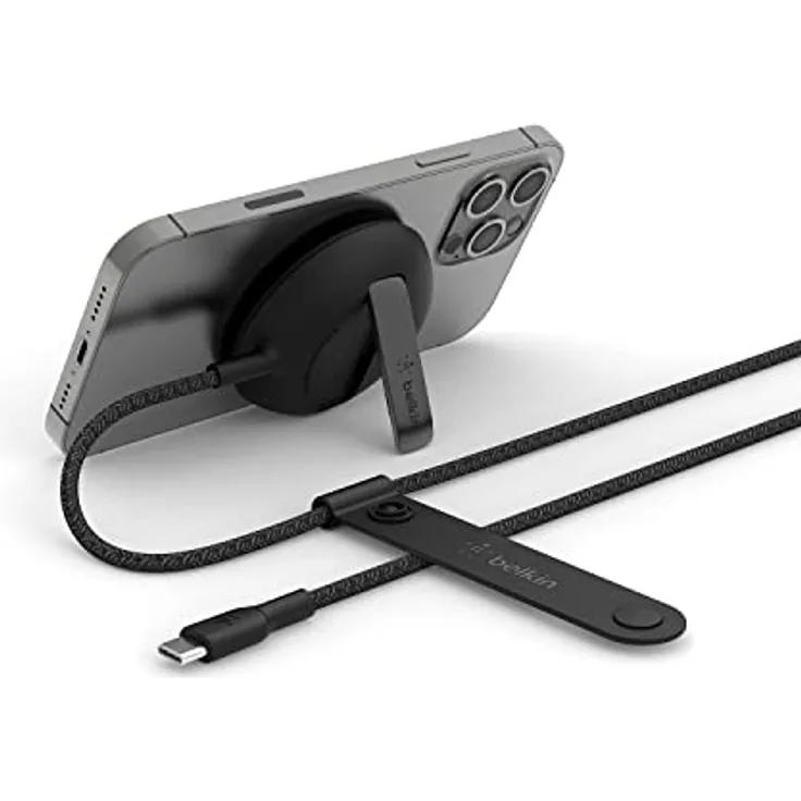 Belkin BoostCharge Pro tragbares kabelloses Ladepad mit MagSafe (schnelles Laden bis zu 15 W, Ständer, kompatibel iPhone 14-, 13- und 12-Modellen, Netzteil Nicht enthalten) Schwarz