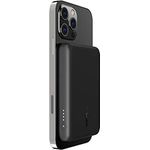 Belkin magnetische drahtlose Powerbank 2,5 K (portables Ladegerät, kompatibel mit MagSafe, für iPhone 14-Modelle, 2500 mAh, kompakte Ausführung zum Schnellladen USB-C/USB-C-Kabel enthalten) – Schwarz