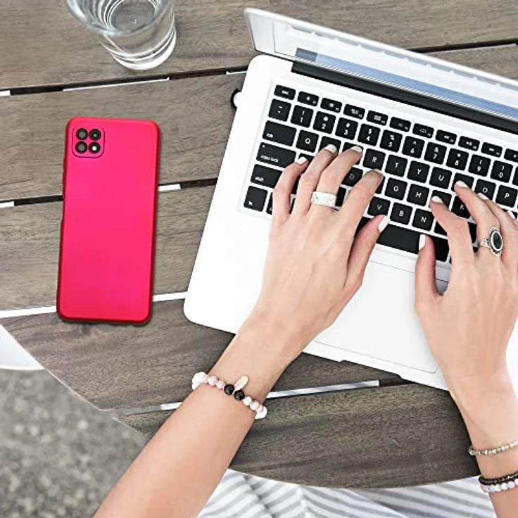 kwmobile Handyhülle für Samsung Galaxy A22 5G - Silikon Case metallisch schimmernd in Metallic Pink - Flexibles, rutschfestes Cover mit umfassendem Schutz – Bild 2
