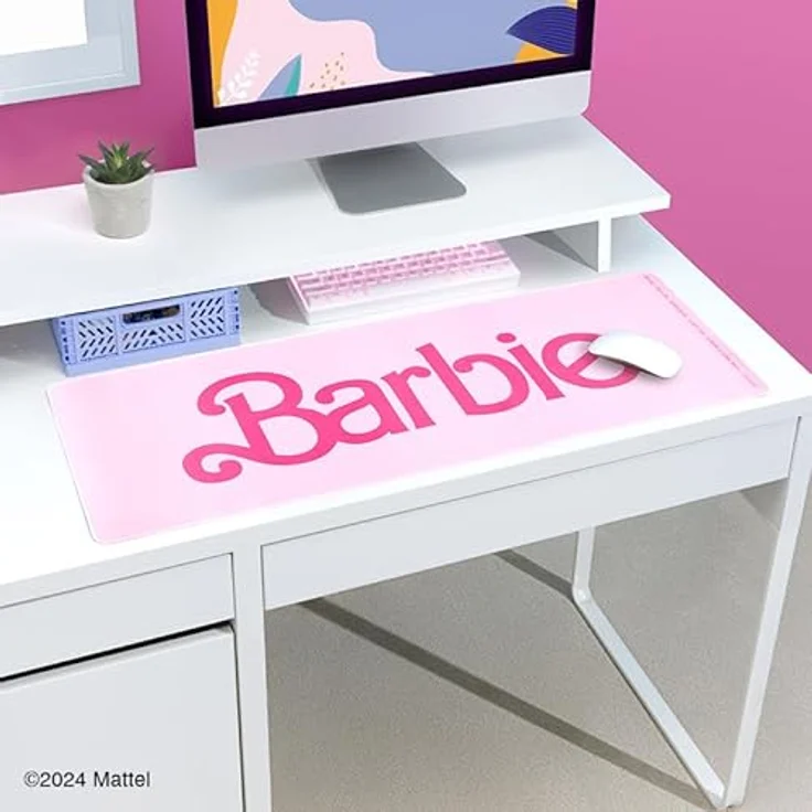Paladone Barbie Computermatte für Tastatur und Maus, offizielles Lizenzprodukt, Pink, 80 cm x 30 cm, rutschfeste Schreibtischunterlage – Bild 2